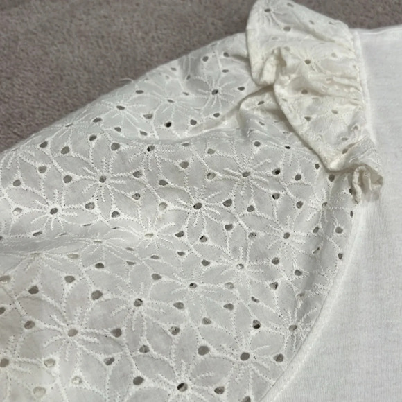 Clu Eyelet Sleeve Top - Picture 7 of 7